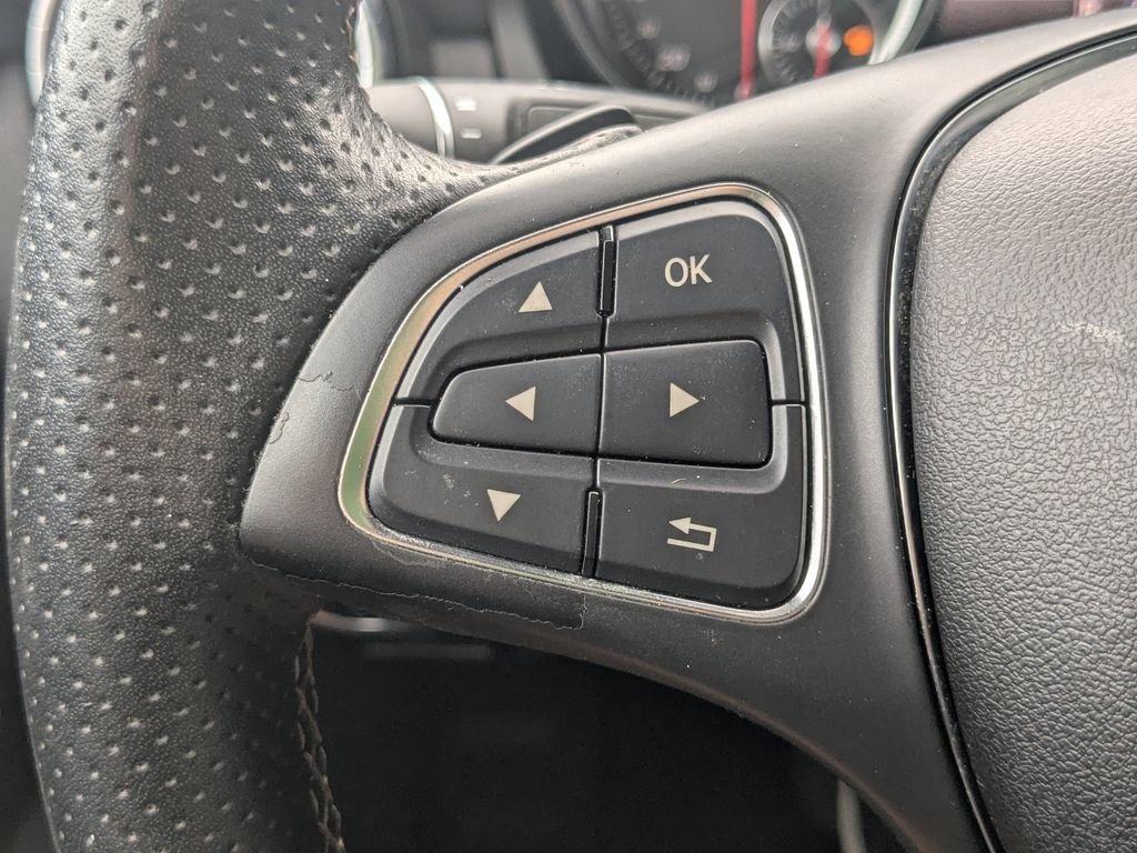 Used 2018 Mercedes-Benz CLA 250 image 9