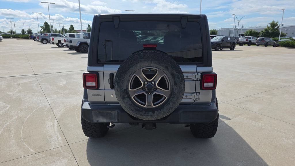 Used 2018 Jeep Wrangler Unlimited Sport S AWD/4WD image 4