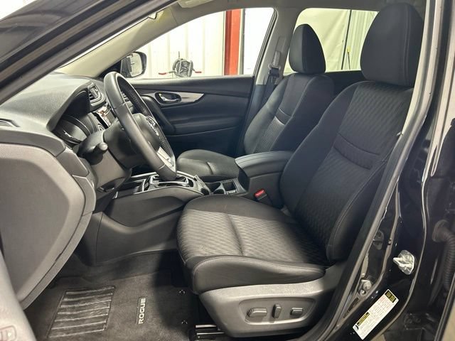 Used 2020 Nissan Rogue SV AWD/4WD image 13