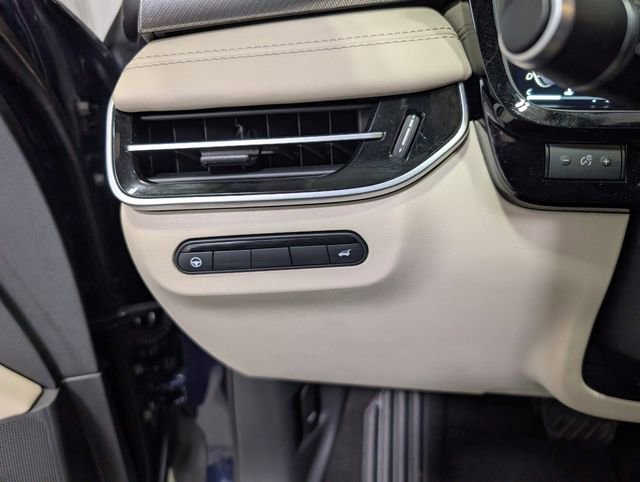 Used 2023 INFINITI QX60 Luxe w/ Cargo Package AWD/4WD image 21