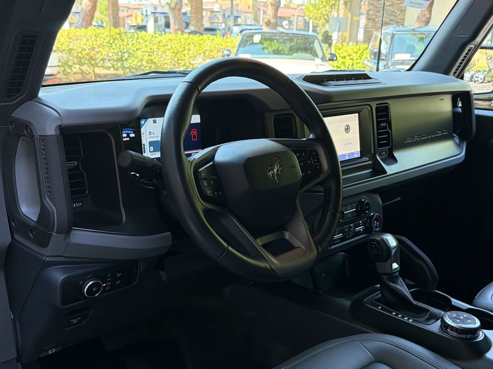 Used 2023 Ford Bronco Big Bend w/ Sasquatch Package AWD/4WD image 4