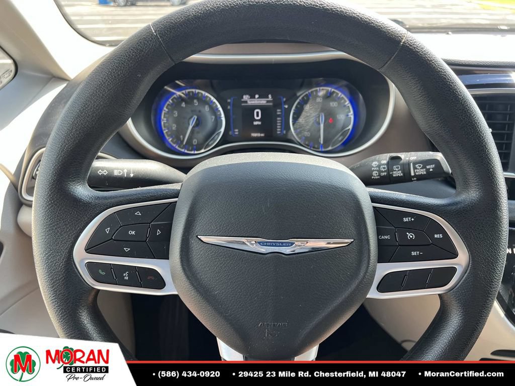 Used 2020 Chrysler Voyager LX FWD image 18