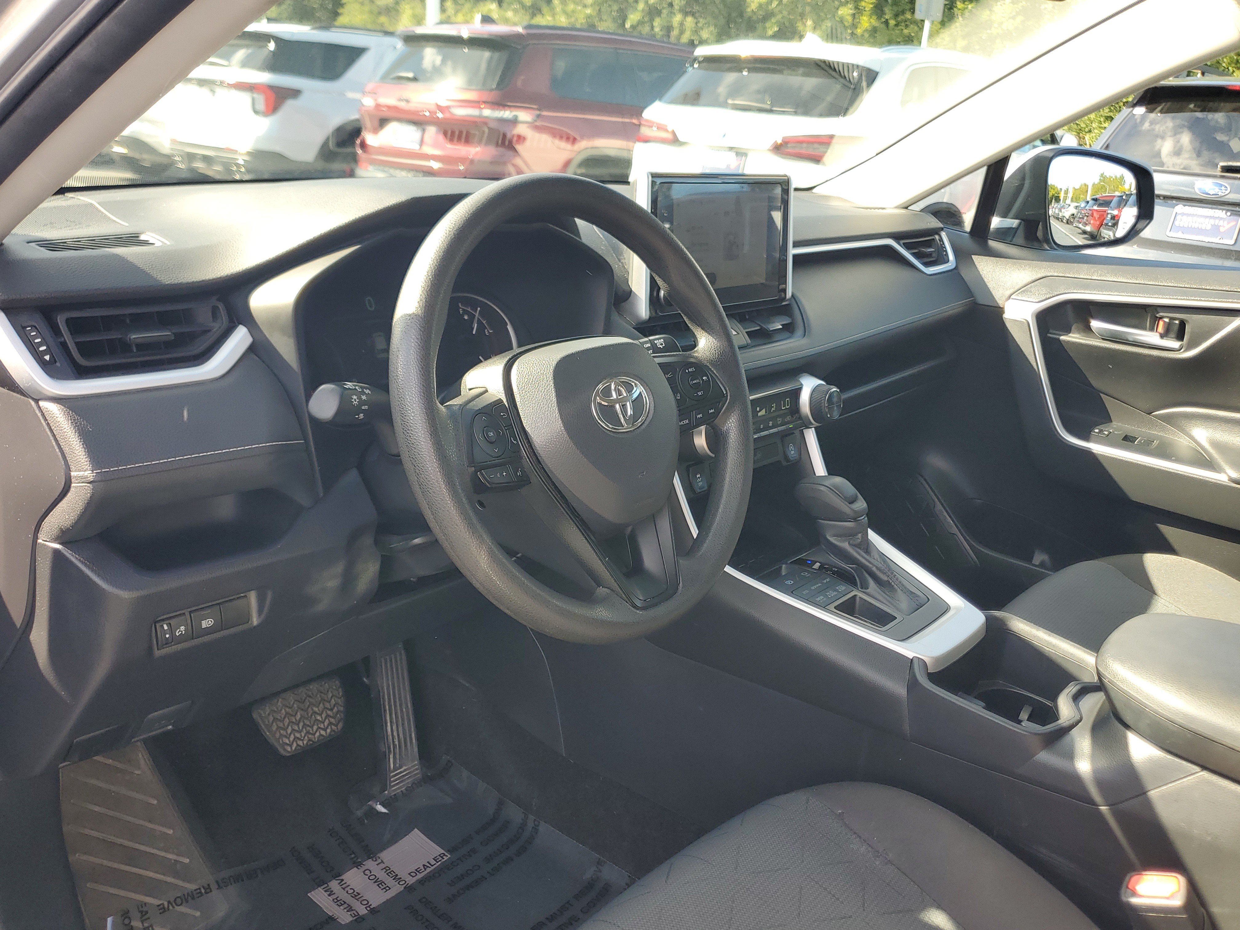 Certified 2025 Toyota RAV4 XLE AWD/4WD image 17