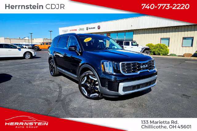 Used 2023 Kia Telluride S AWD/4WD image 1