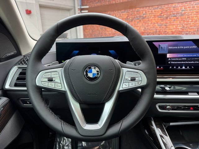 Used 2026 BMW X7 xDrive40i AWD/4WD image 14