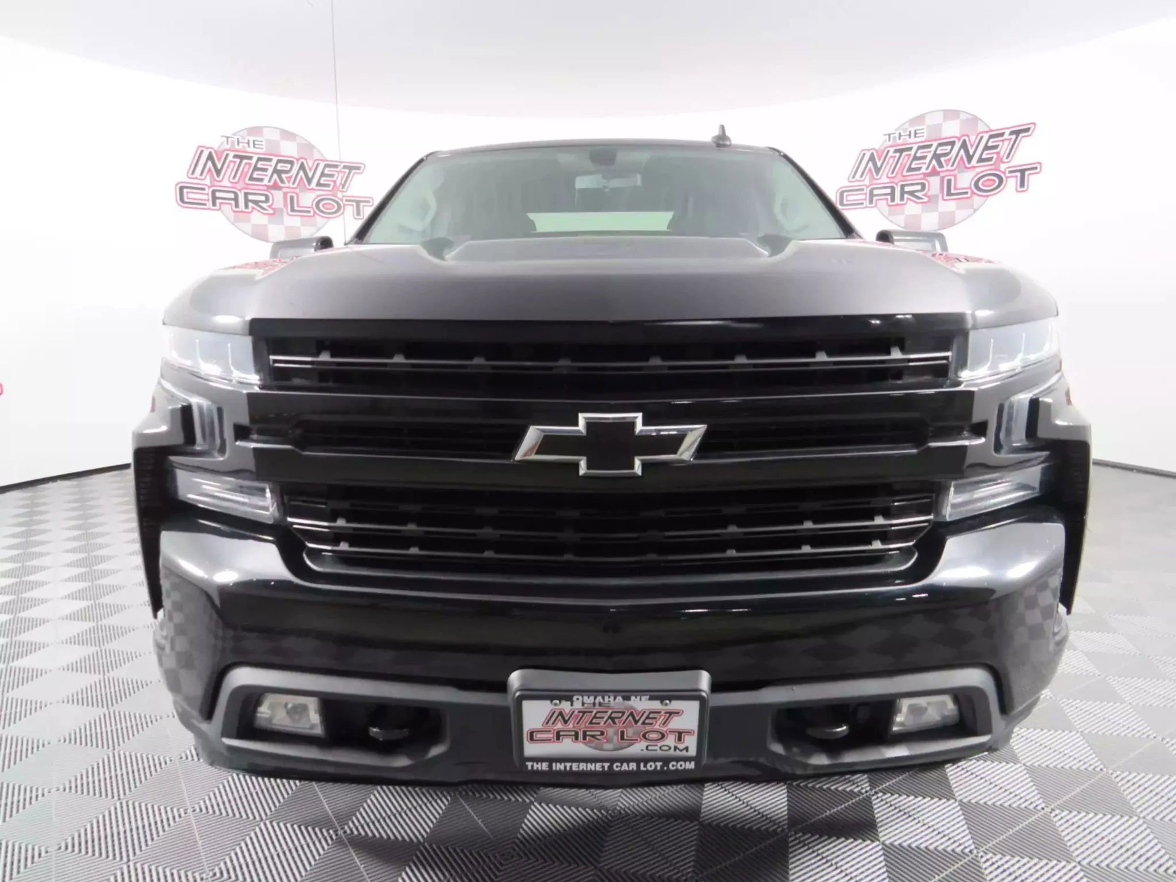 Used 2019 Chevrolet Silverado 1500 RST w/ All-Star Edition AWD/4WD image 2