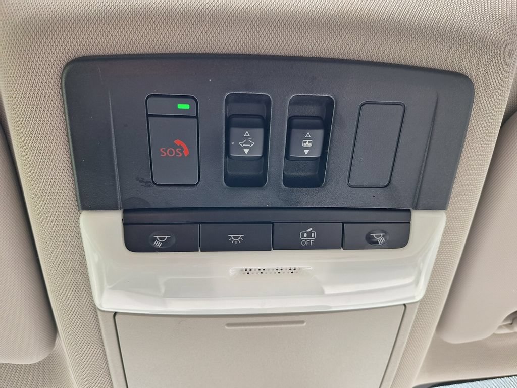 Used 2024 Nissan Rogue SL w/ SL Premium Package FWD image 20
