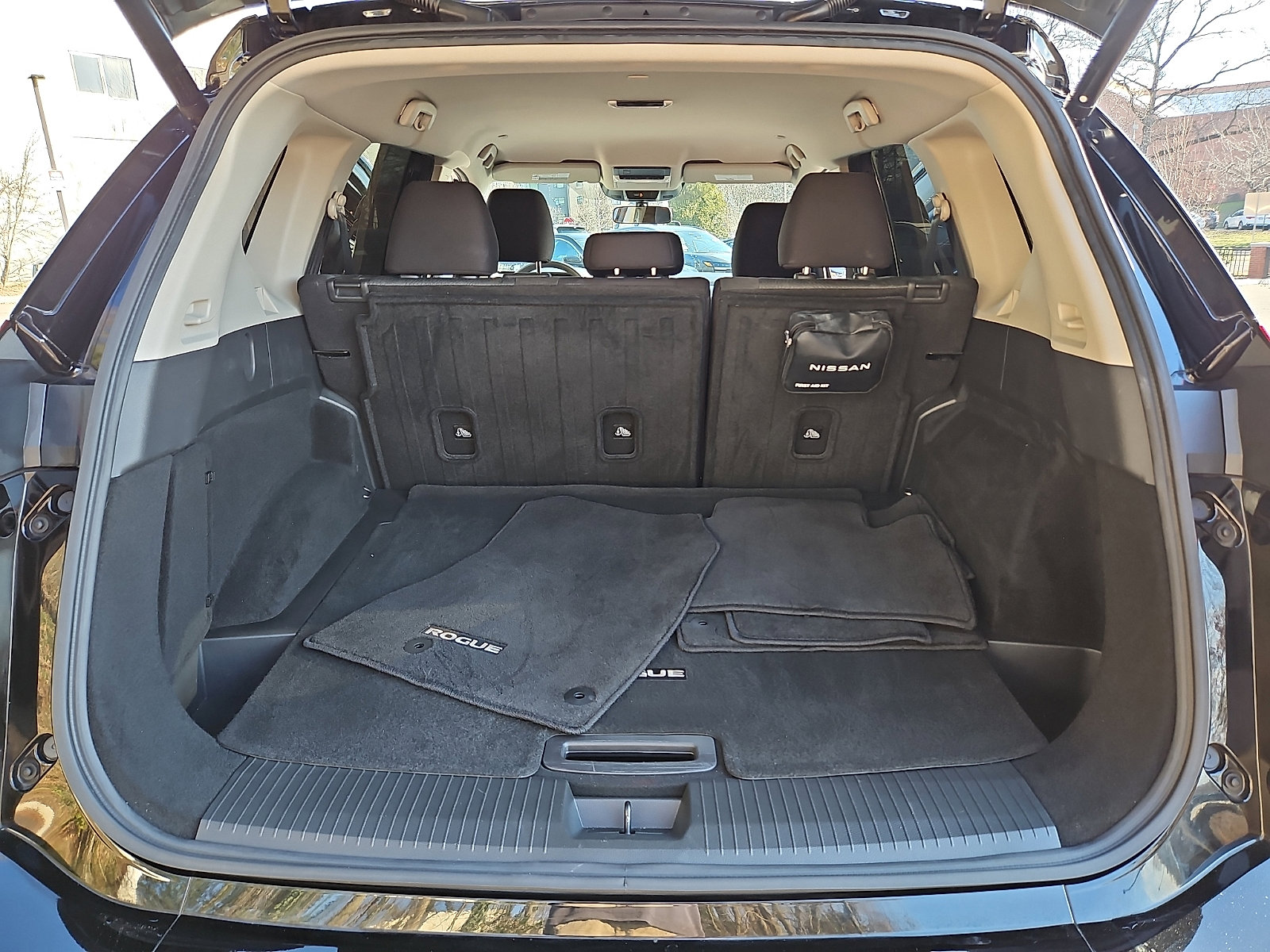 Certified 2024 Nissan Rogue SV AWD/4WD image 28