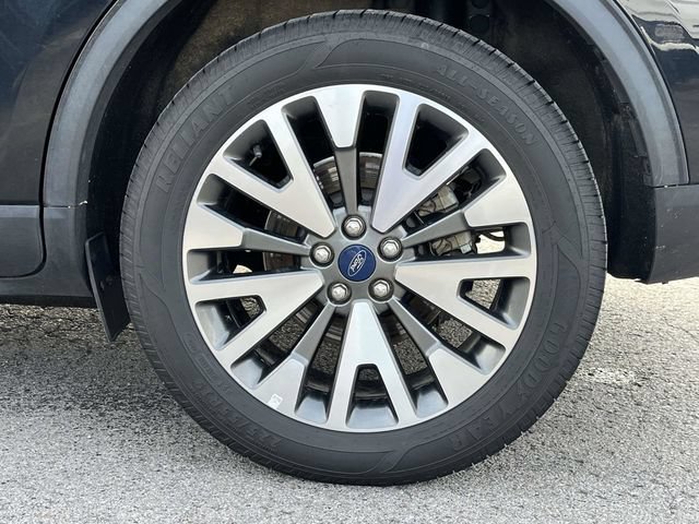 Used 2020 Ford Escape Titanium AWD/4WD image 11