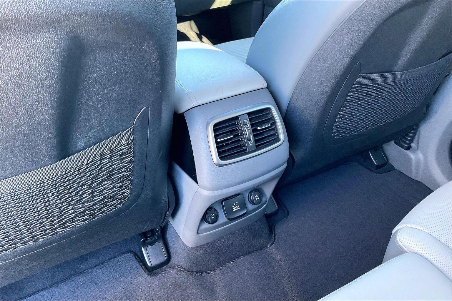 Used 2019 Kia Sorento SX image 10