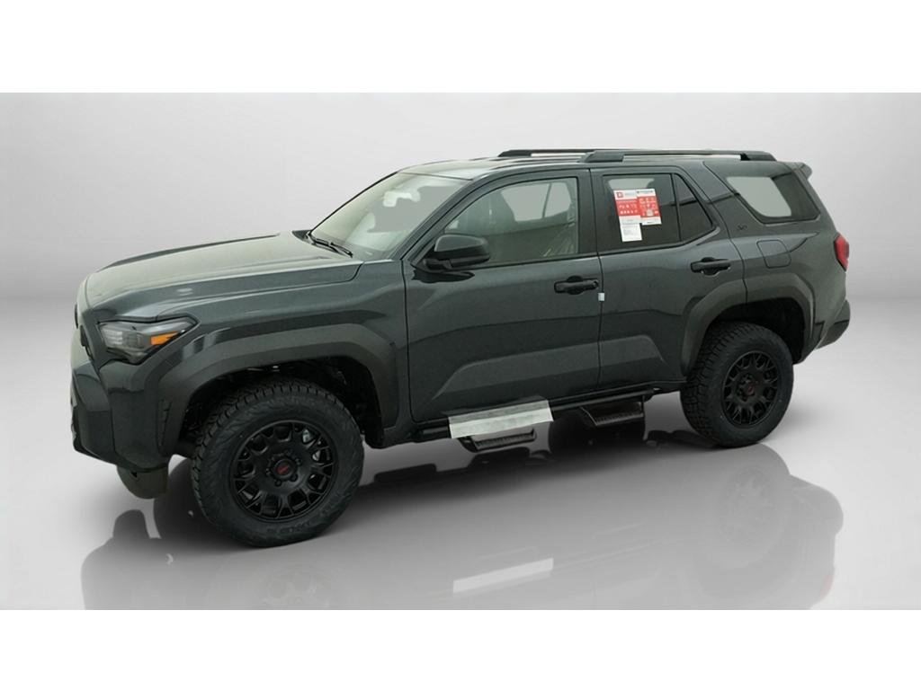 New 2026 Toyota 4Runner SR5 AWD/4WD image 2