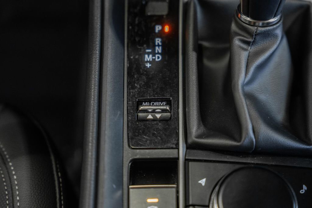 Used 2025 MAZDA CX-50 AWD 2.5 S w/ Premium Package image 31