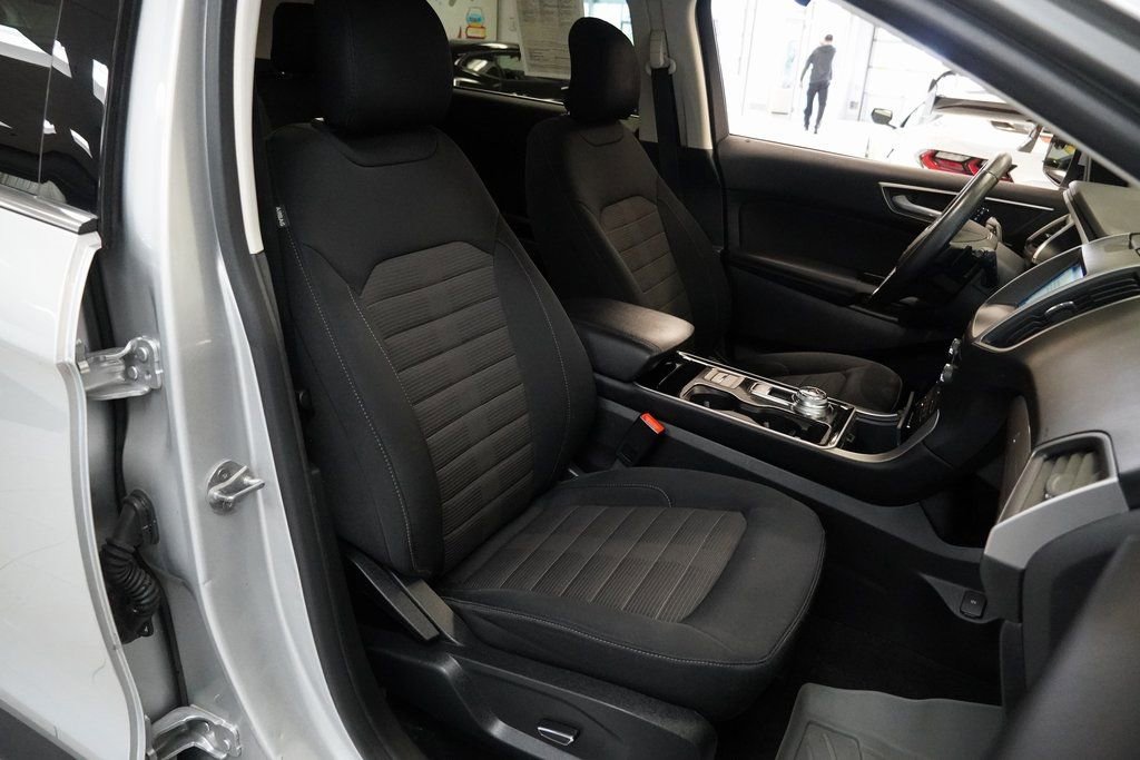 Used 2019 Ford Edge SEL image 26