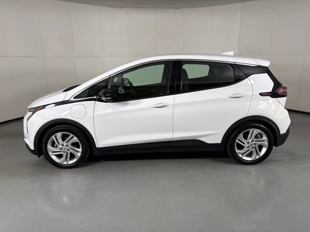 Certified 2023 Chevrolet Bolt LT w/ Driver Confidence Package FWD image 6