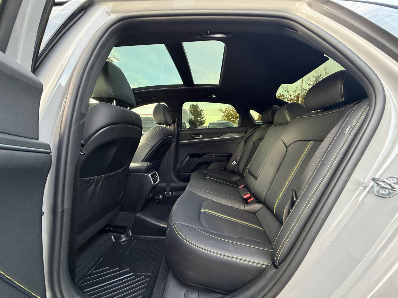 Used 2025 Kia K5 GT FWD image 25