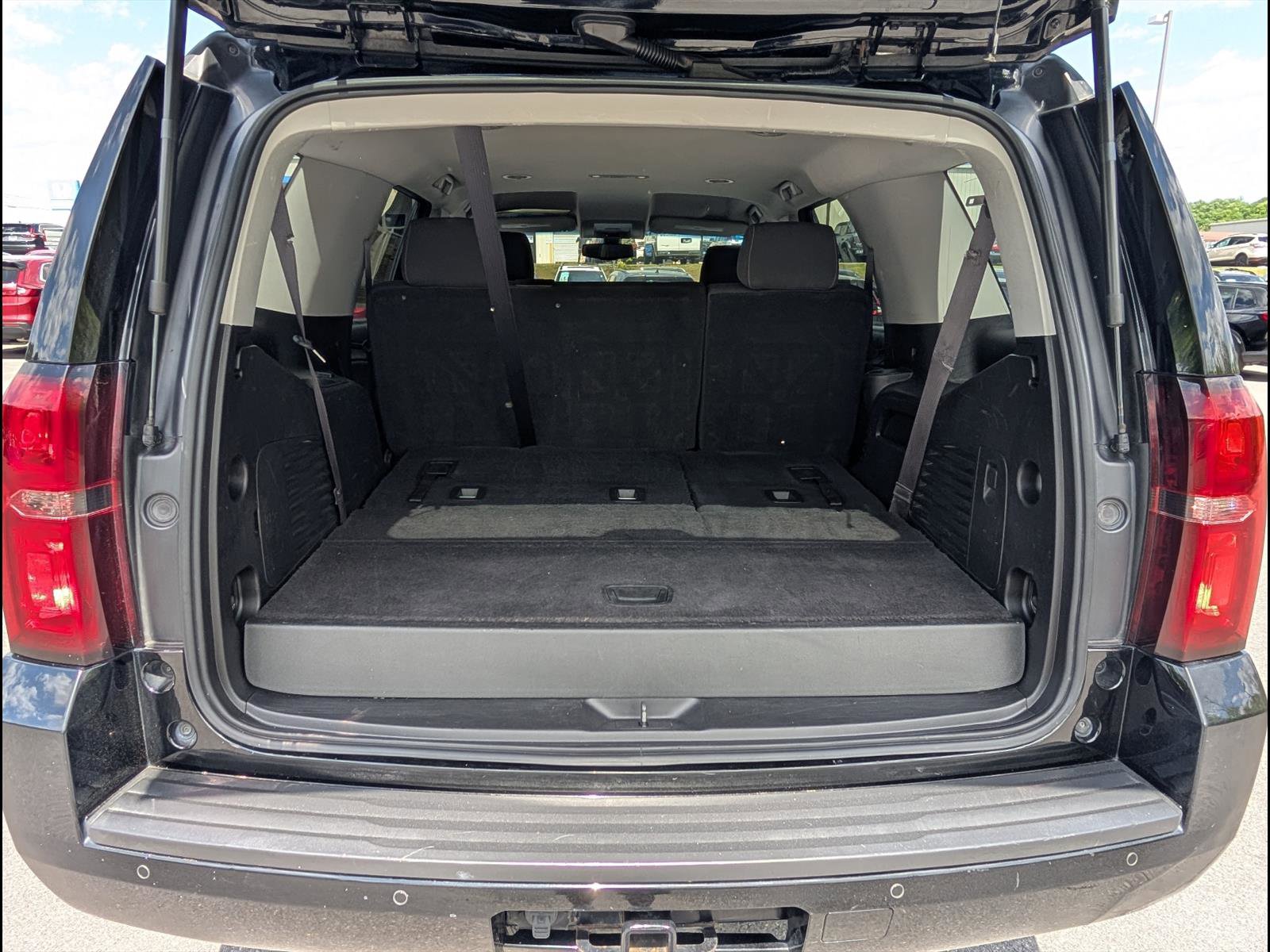 Used 2016 Chevrolet Tahoe LS image 20