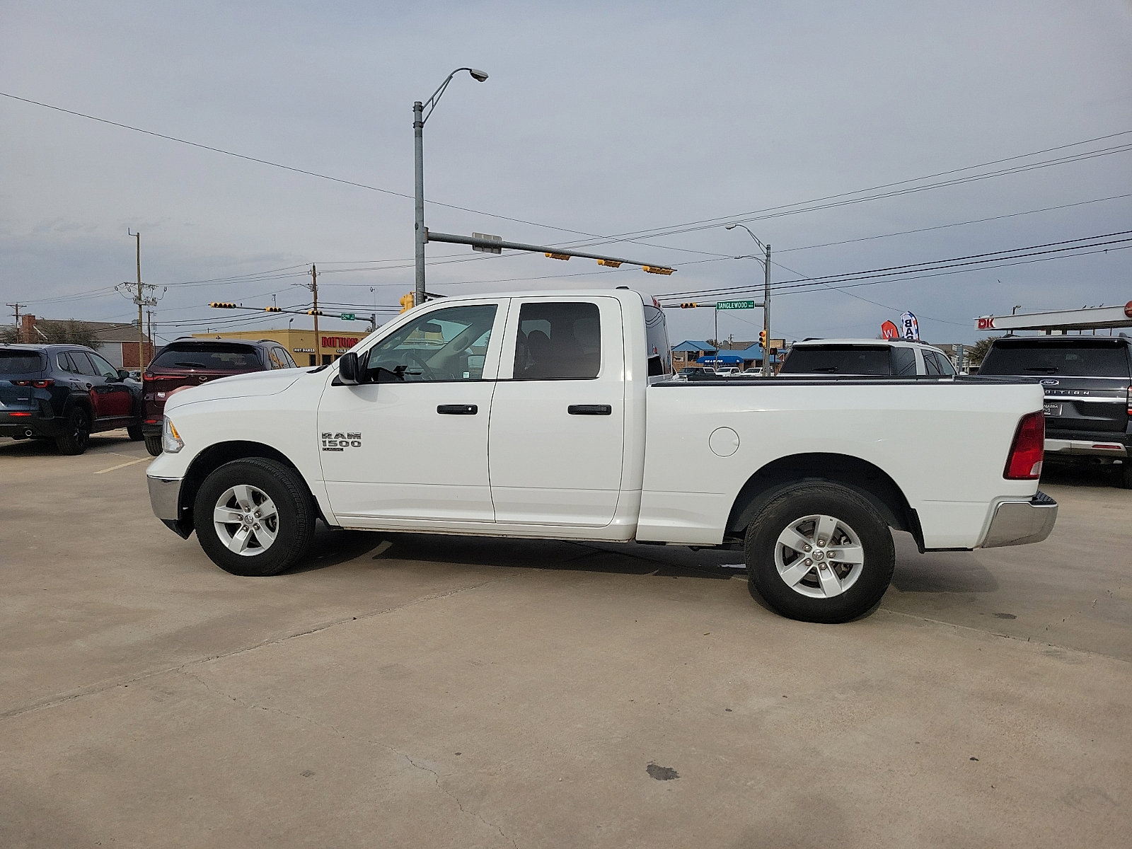 Used 2024 RAM 1500 Classic SLT image 4