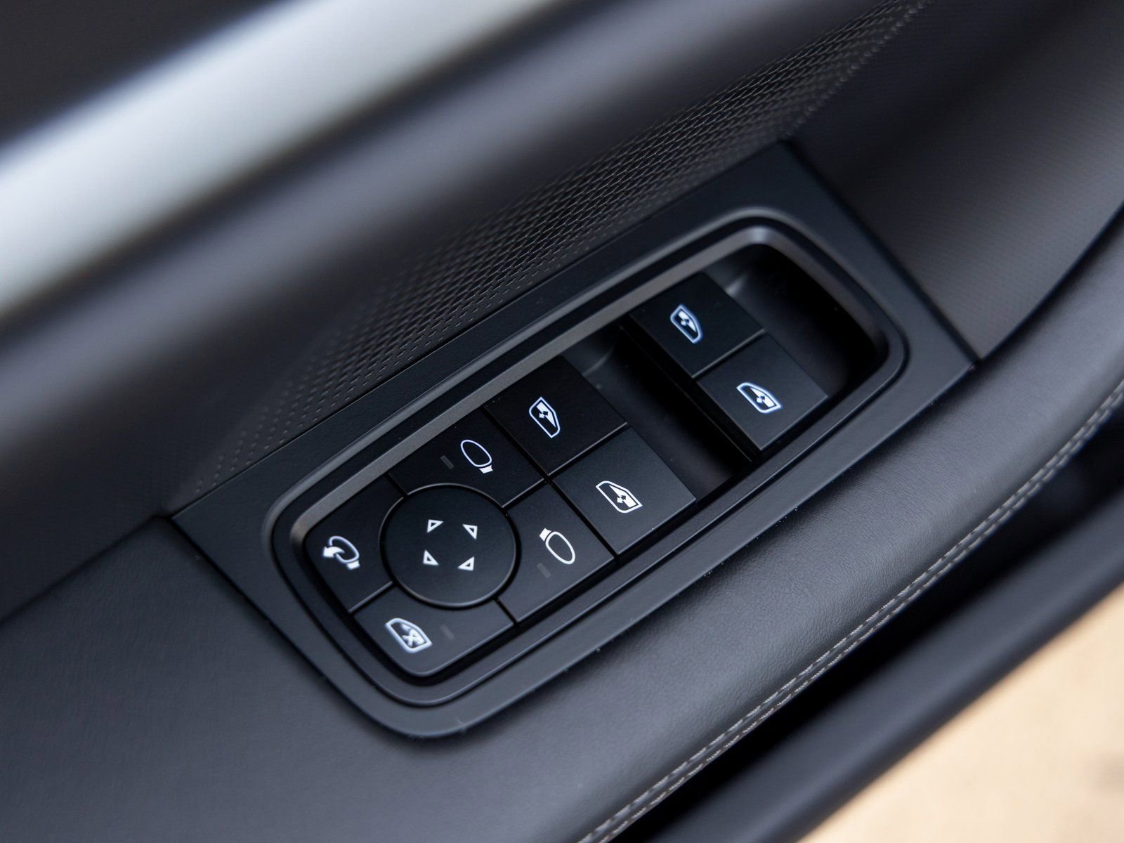 New 2026 Porsche Taycan AWD/4WD image 23