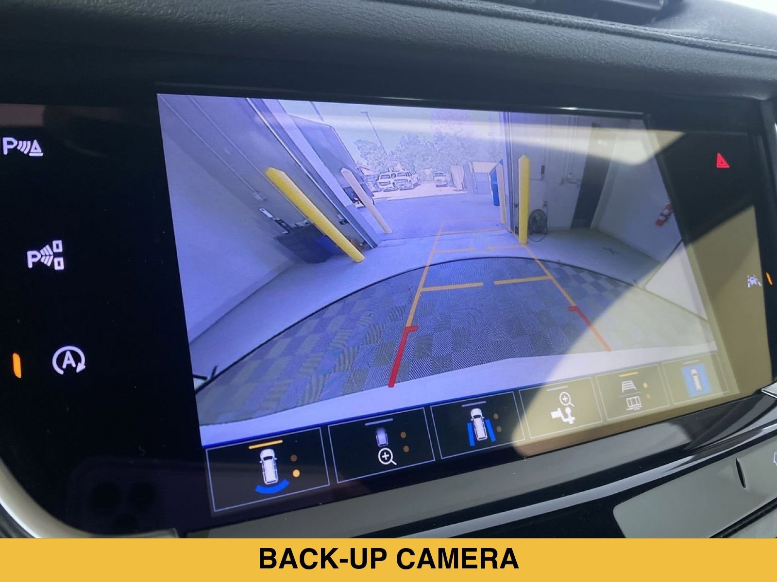 Certified 2023 Cadillac XT6 Premium Luxury w/ Technology Package AWD/4WD image 7