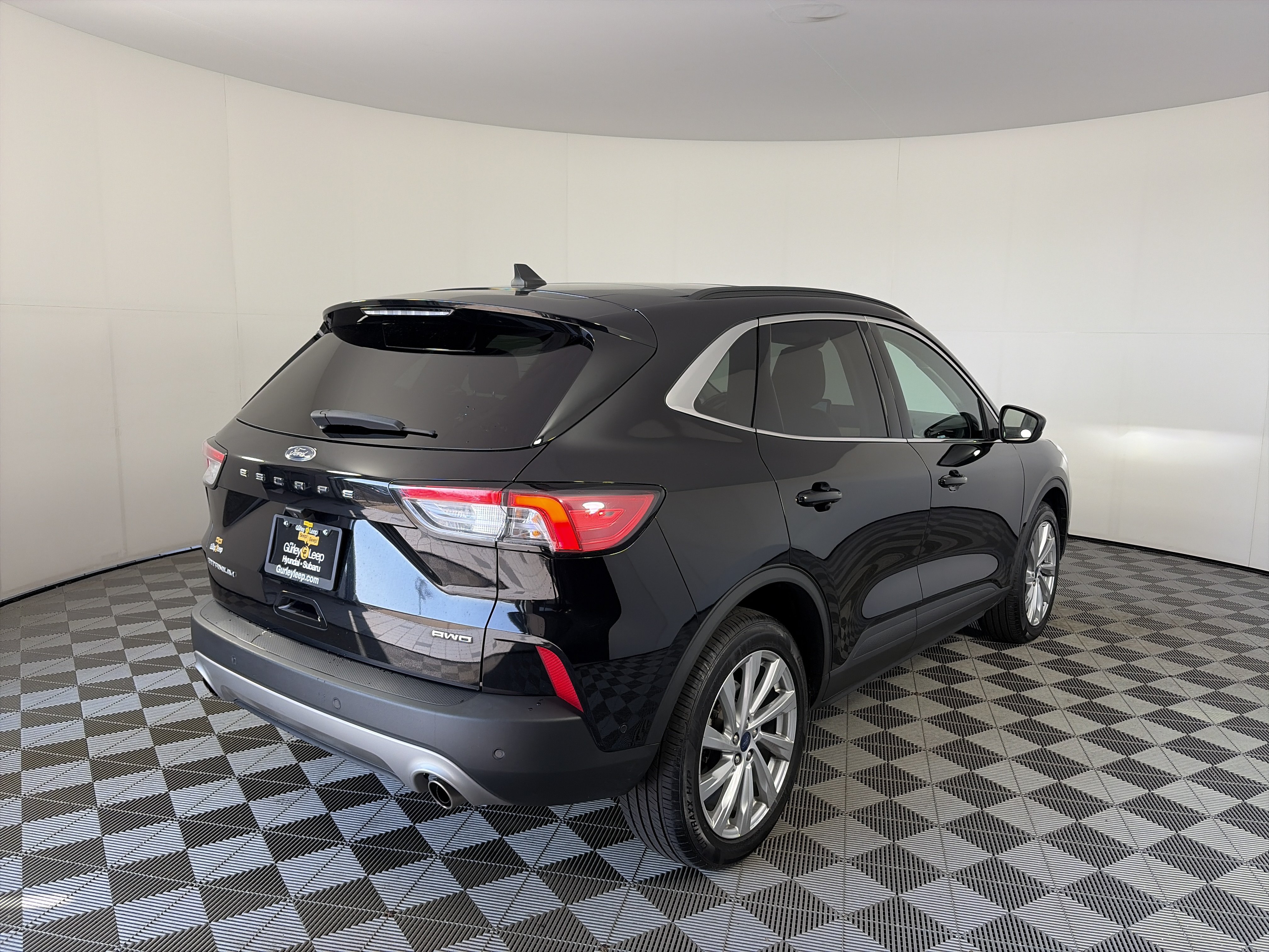 Used 2022 Ford Escape Titanium w/ Titanium Elite Package AWD/4WD image 10