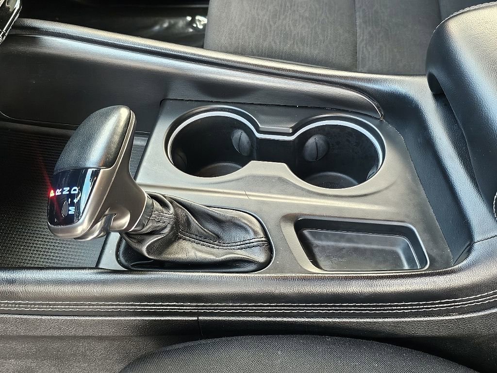 Used 2021 Dodge Durango SXT image 30