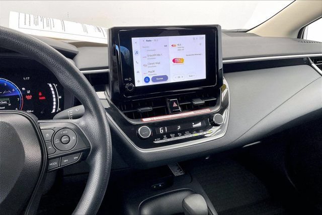 Used 2026 Toyota Corolla LE w/ LE Premium Package FWD image 5