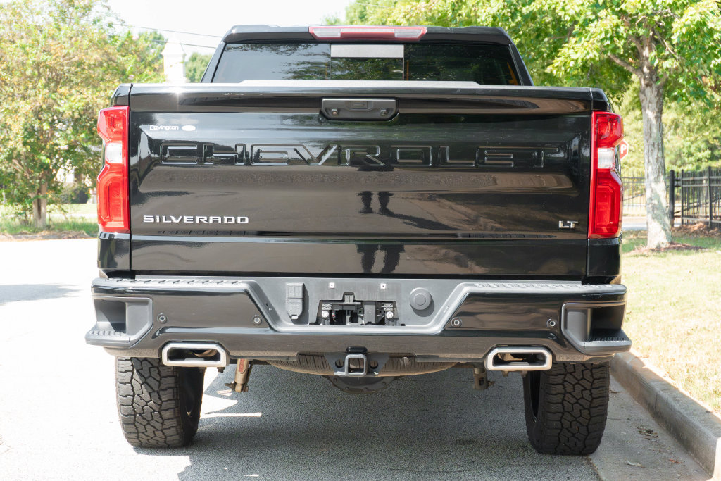 Used 2023 Chevrolet Silverado 1500 LT Trail Boss w/ LT Trail Boss Premium Package AWD/4WD image 8