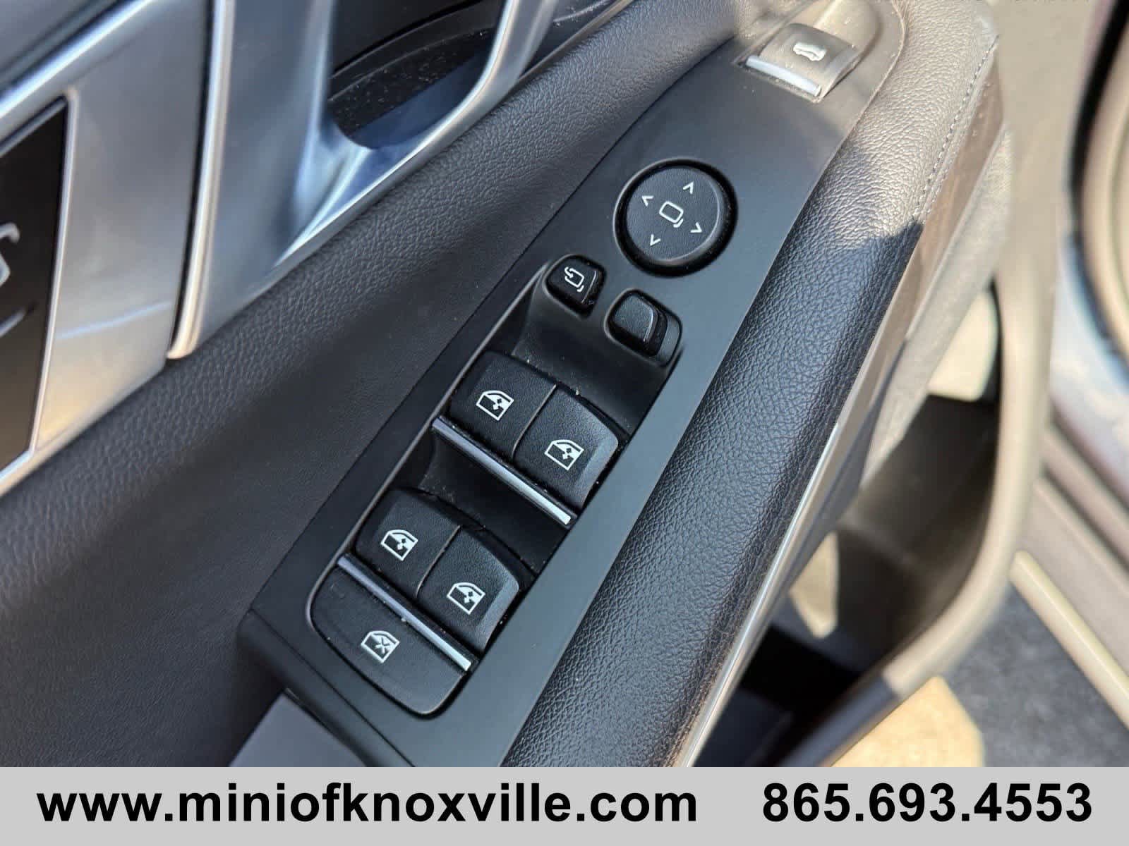 Used 2022 BMW X5 xDrive40i w/ Premium Package AWD/4WD image 14