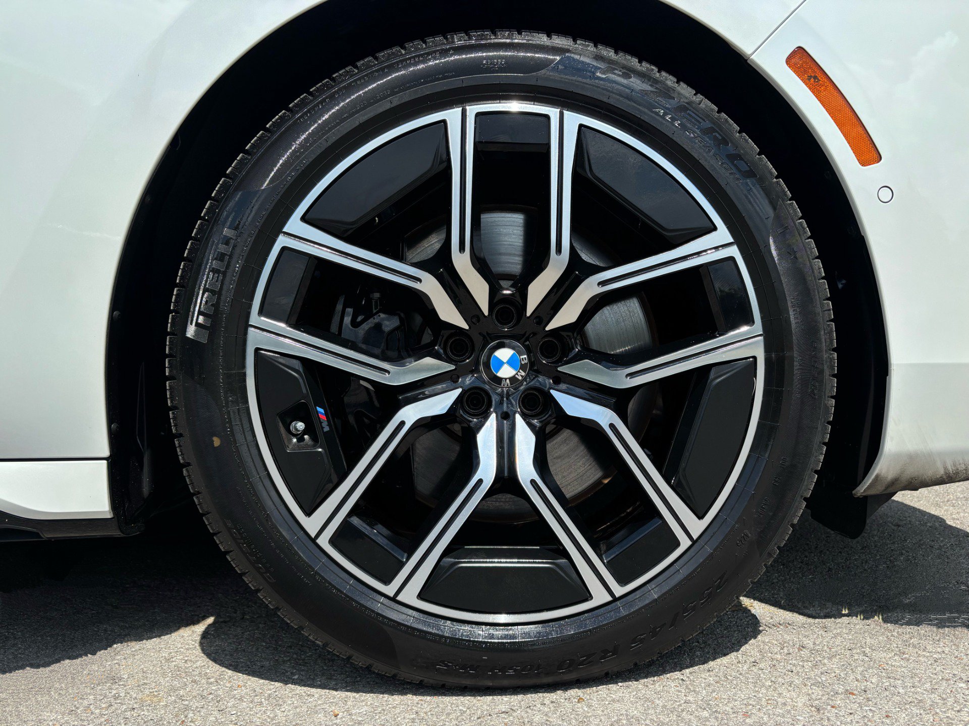 Used 2026 BMW 740i xDrive w/ Executive Package AWD/4WD image 46