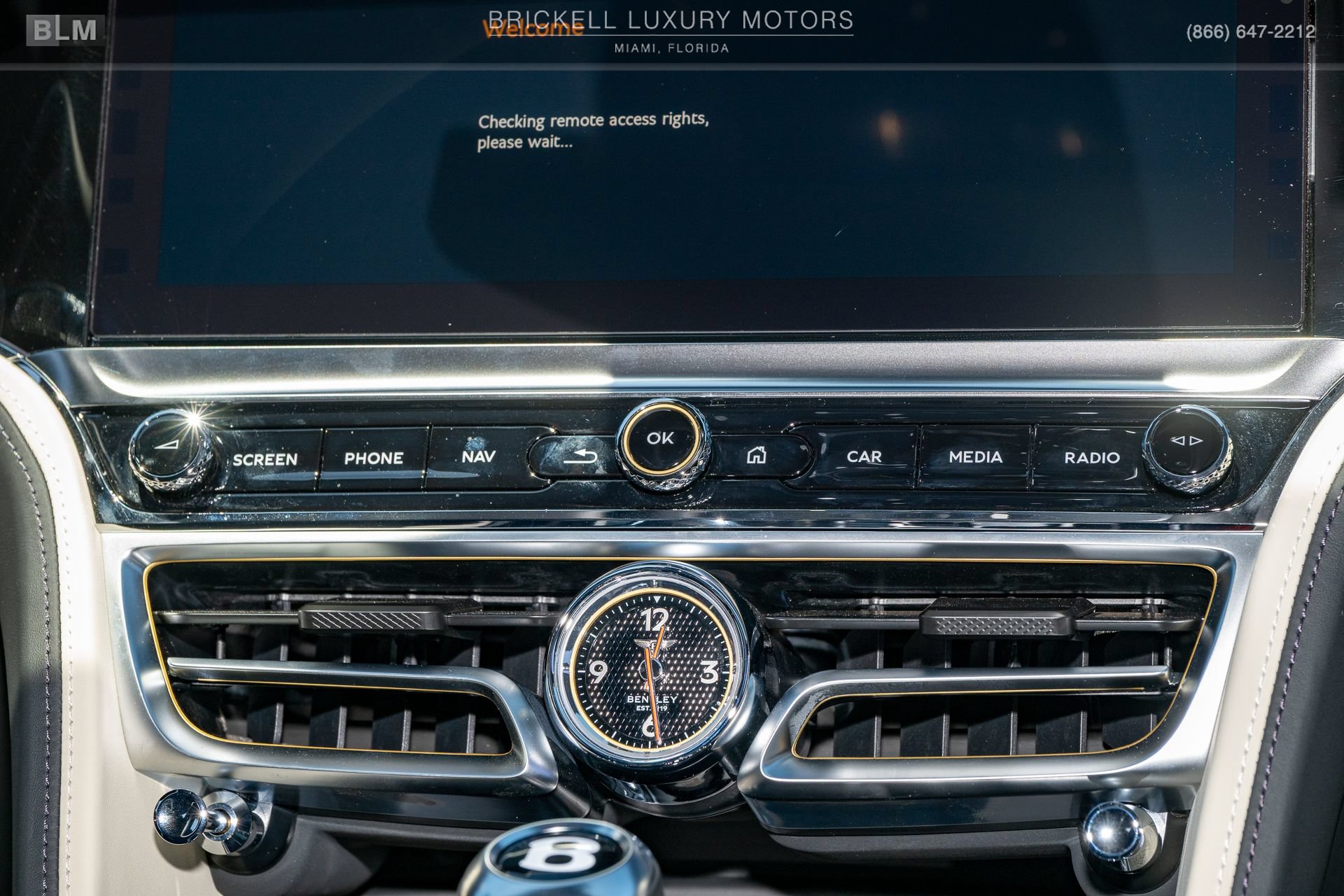 Used 2025 Bentley Flying Spur Plug-In Hybrid w/ First Edition Specification AWD/4WD image 25