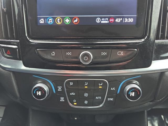 Used 2022 Chevrolet Traverse LT image 29