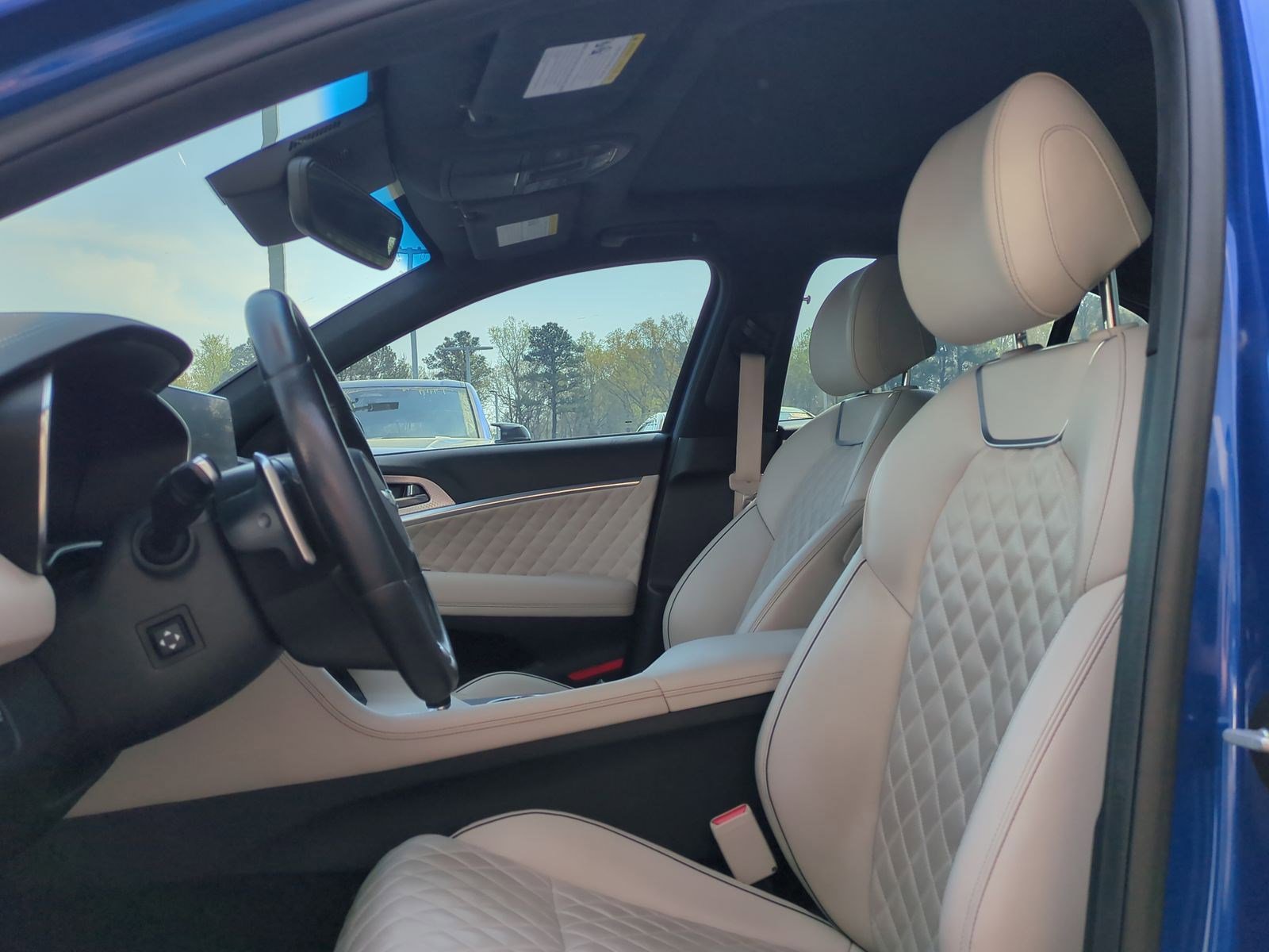 Used 2023 Genesis G70 3.3T image 16
