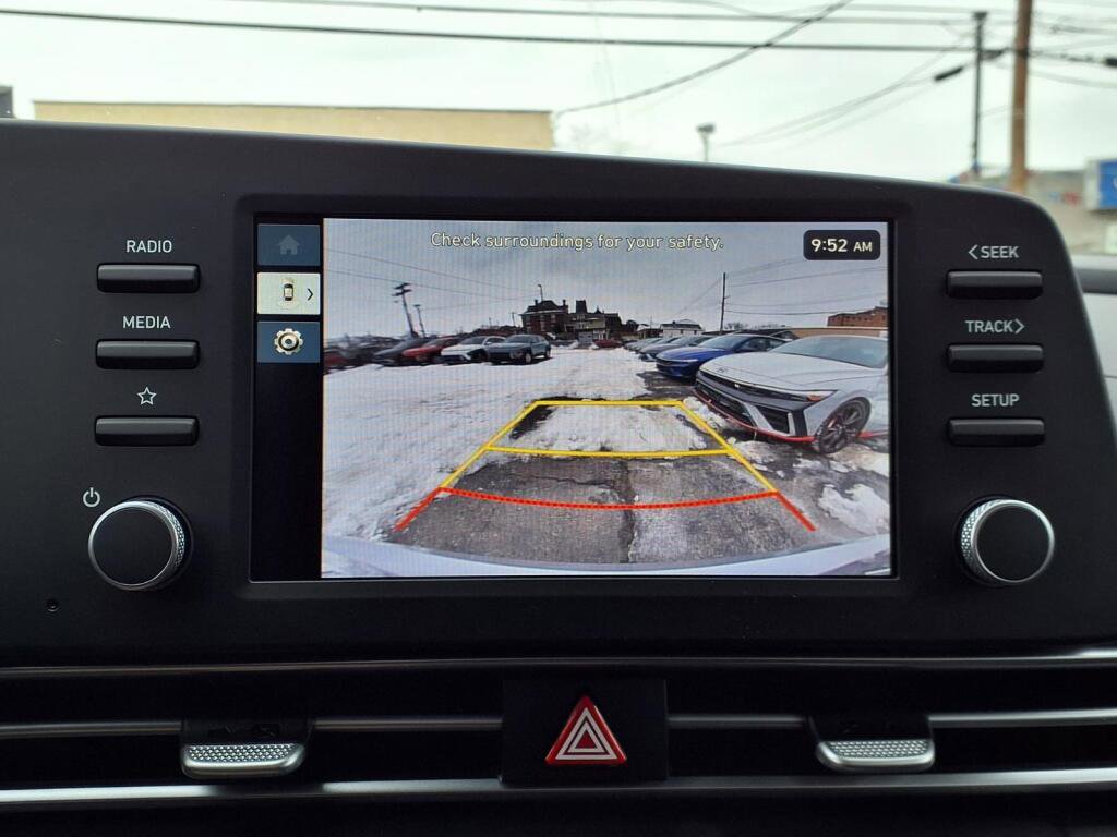 New 2026 Hyundai Elantra SE image 8