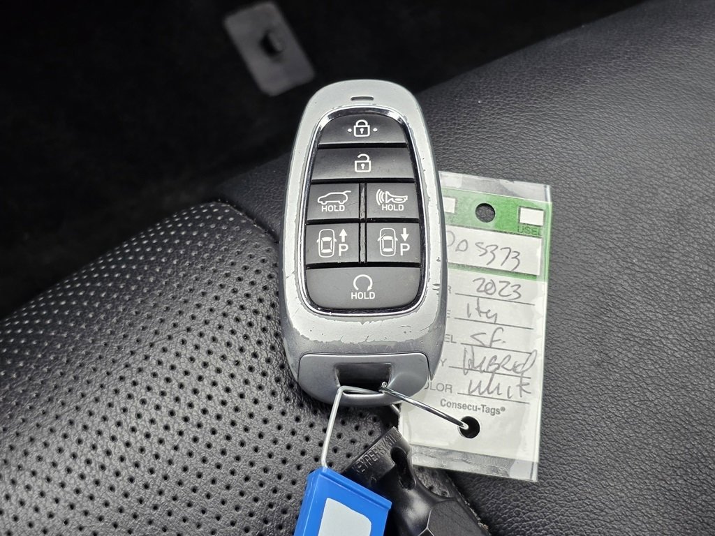Used 2023 Hyundai Santa Fe Limited image 39