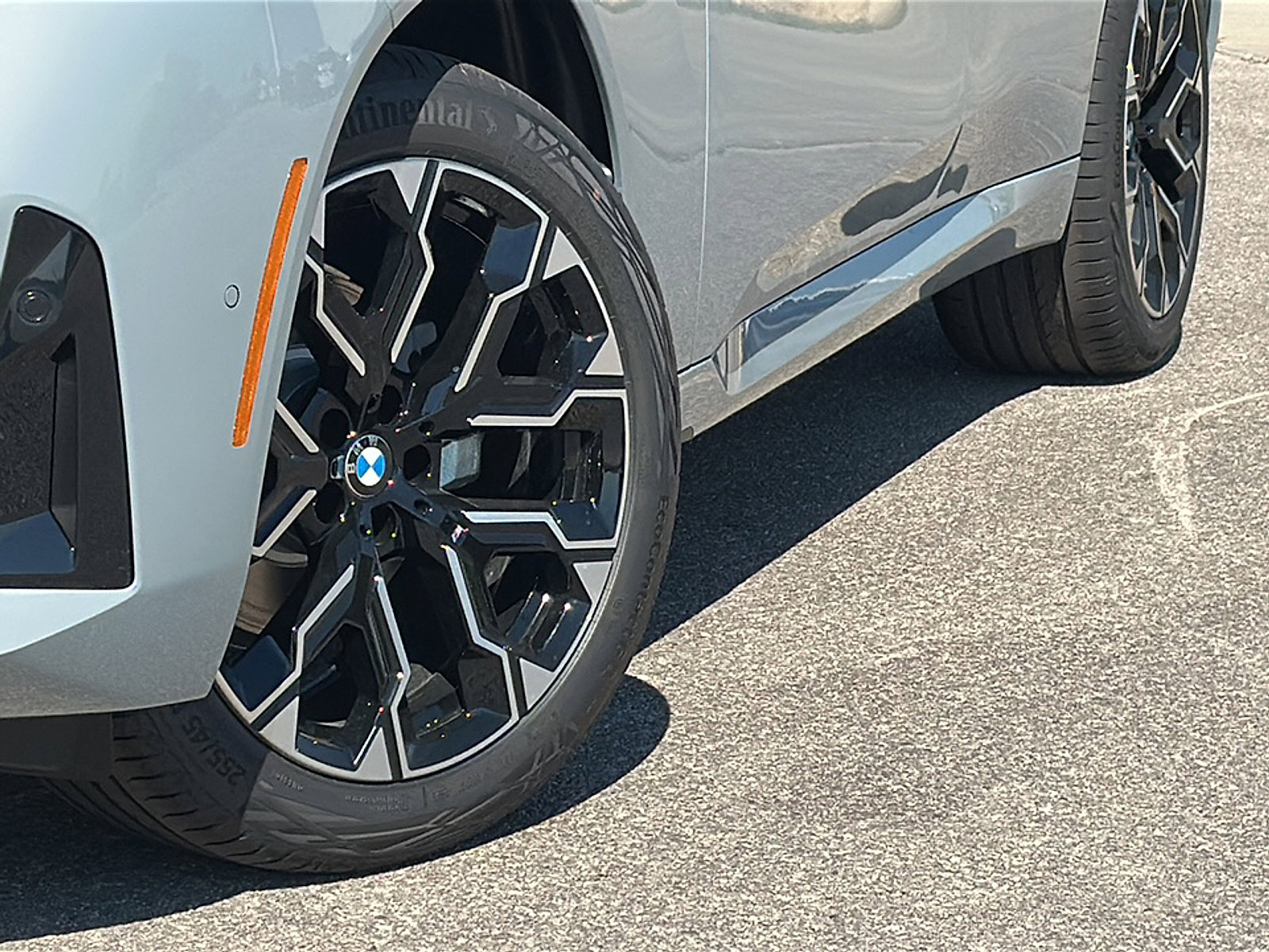 New 2026 BMW X3 xDrive30 w/ Premium Package image 3