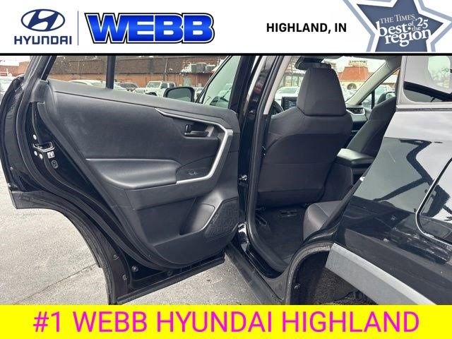 Used 2020 Toyota RAV4 LE w/ All Weather Liner Package image 27