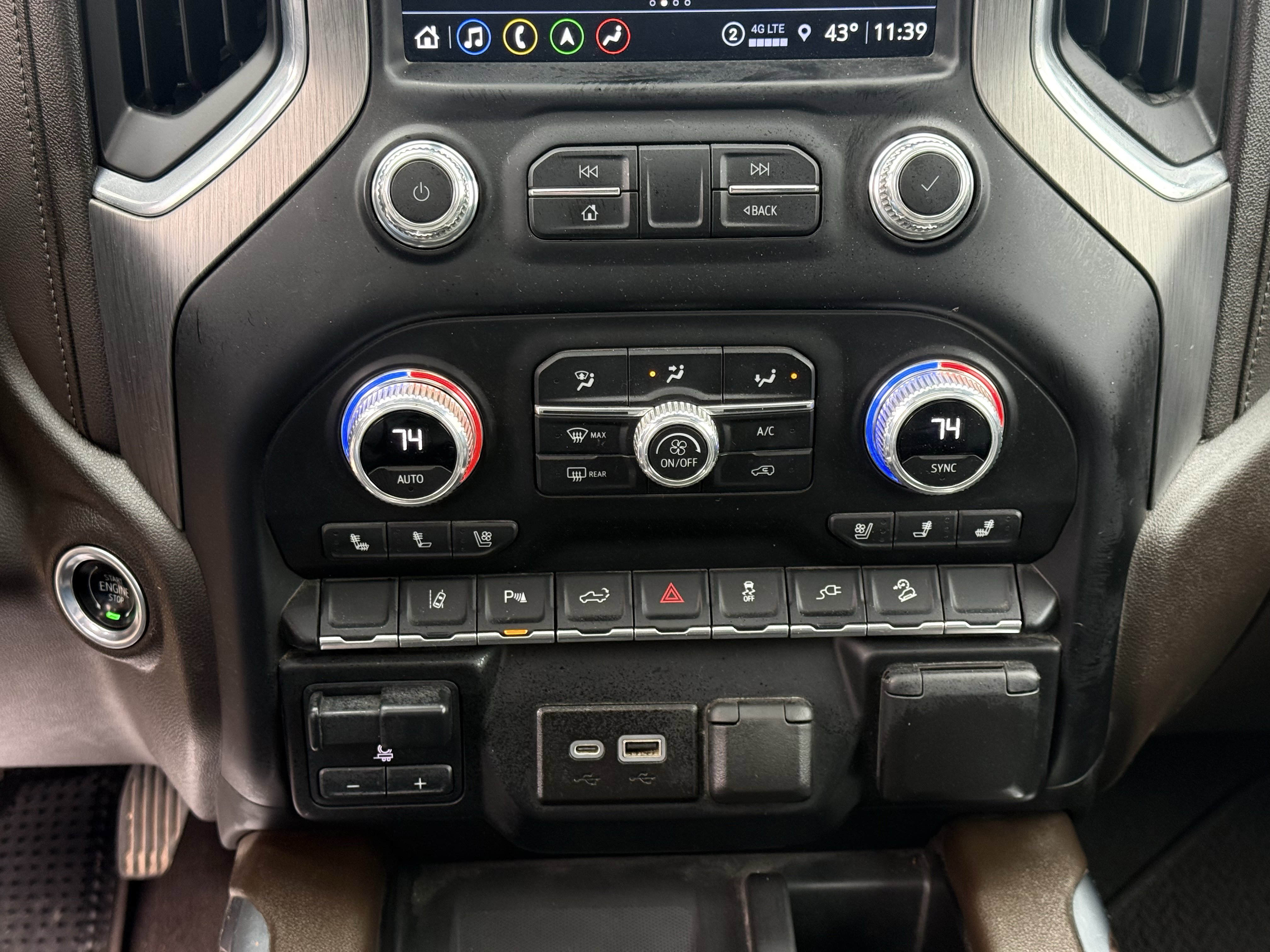Certified 2023 GMC Sierra 2500 Denali w/ Denali Ultimate Package AWD/4WD image 23