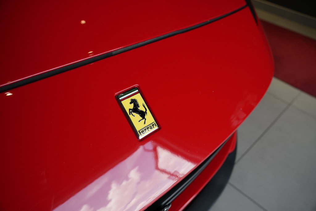 Used 2019 Ferrari Portofino RWD image 7