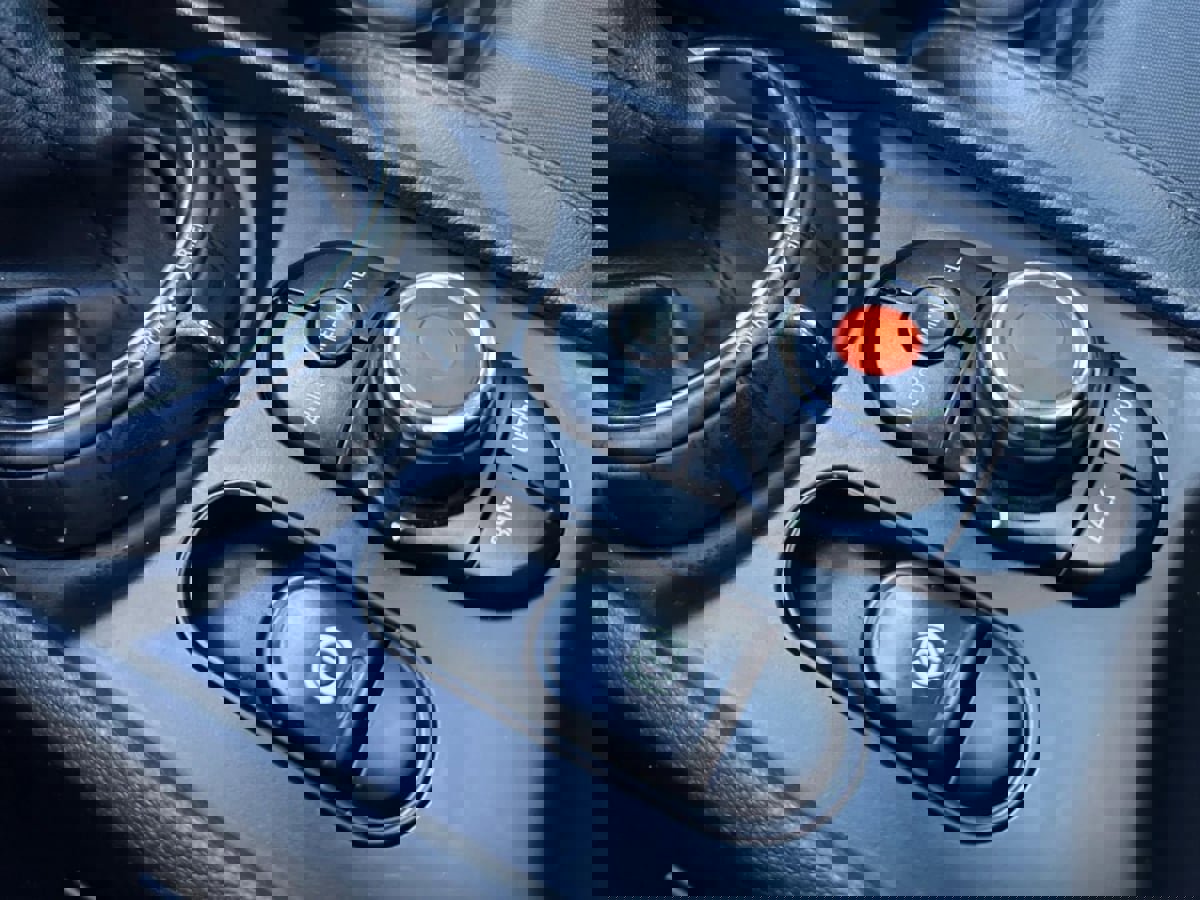 Used 2016 MINI Cooper Clubman S image 28