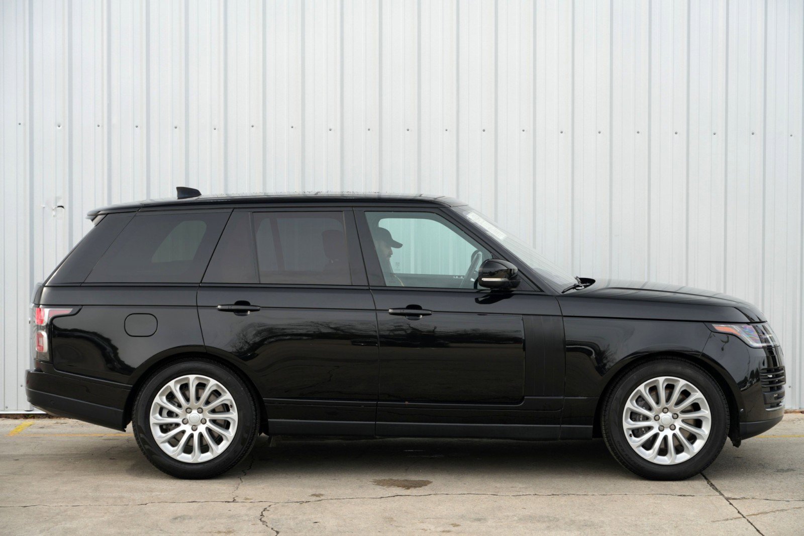 Used 2020 Land Rover Range Rover HSE image 60