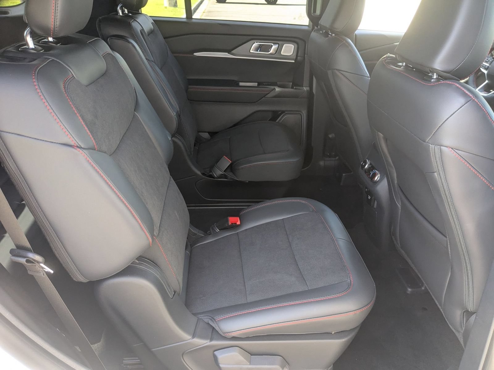 New 2026 Ford Explorer ST w/ Sun And Sound Package AWD/4WD image 38