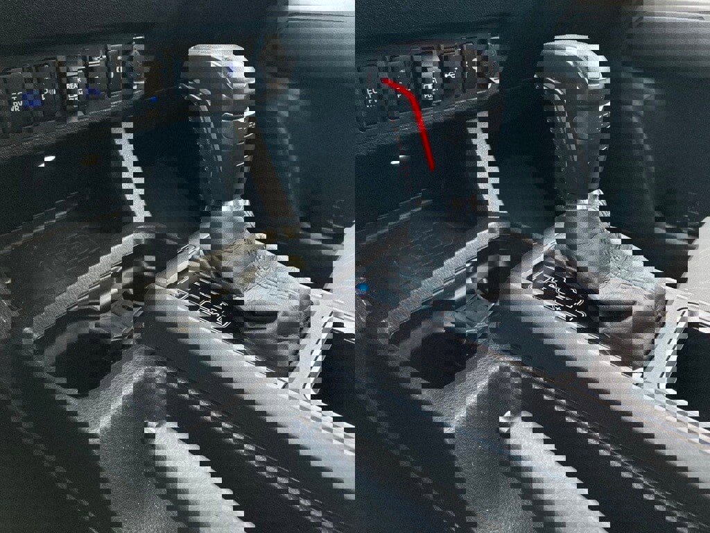 Used 2022 Toyota Tacoma TRD Sport w/ Technology Package image 25