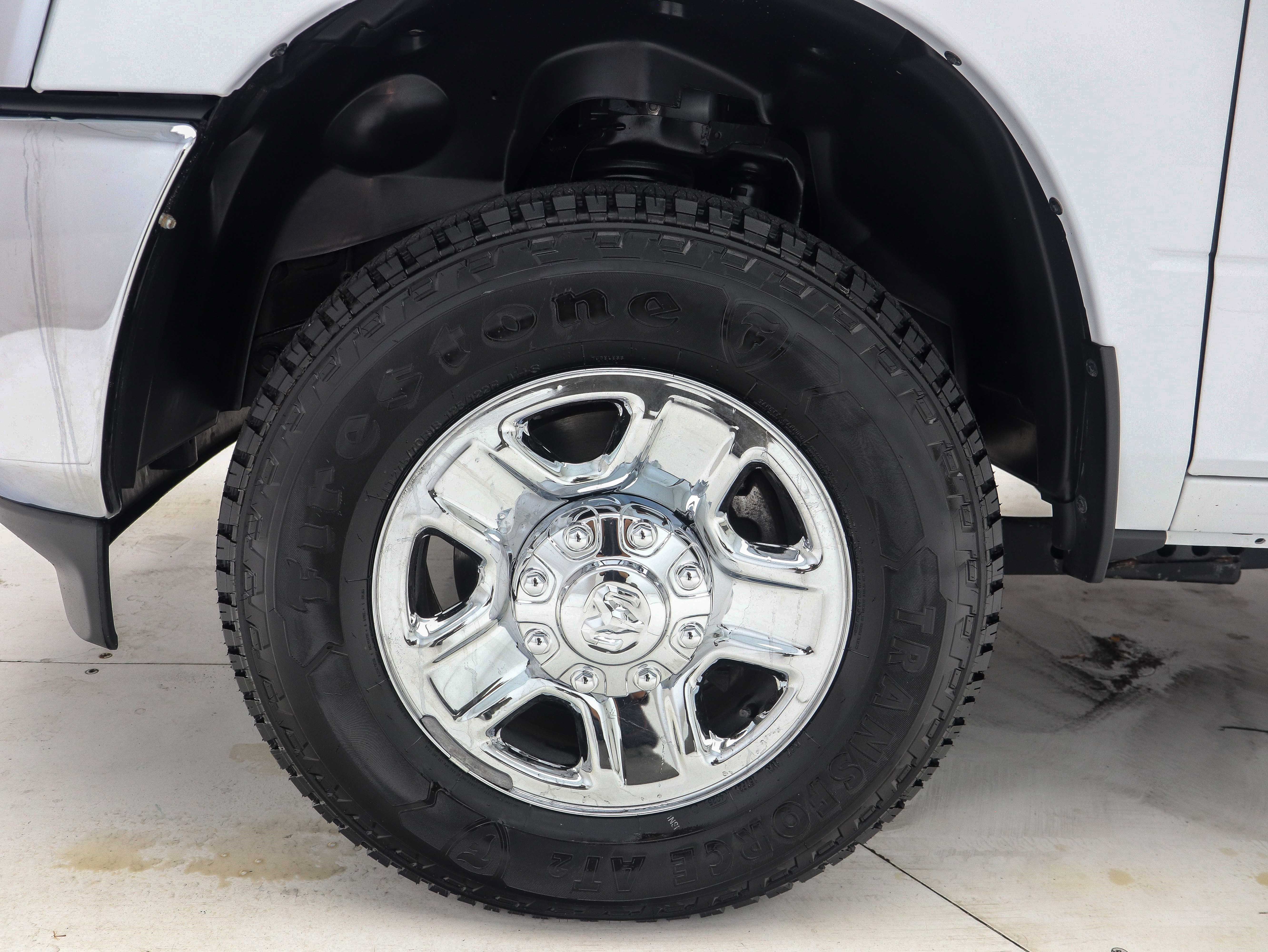 Used 2024 RAM 2500 Tradesman w/ Chrome Appearance Group AWD/4WD image 28