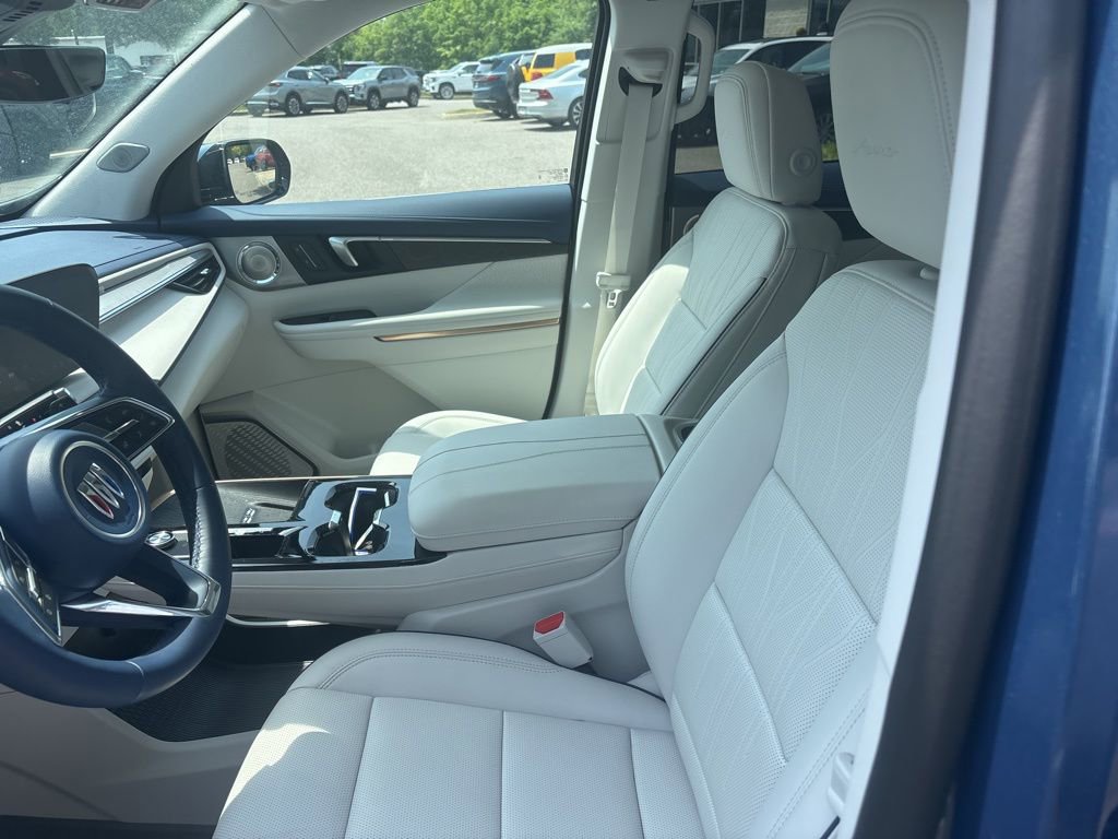 Used 2026 Buick Enclave Avenir AWD/4WD image 8