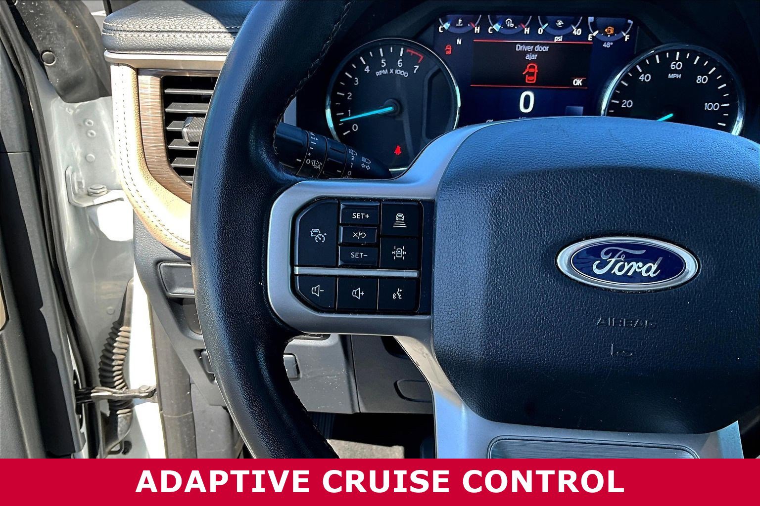 Used 2023 Ford Expedition Limited image 11