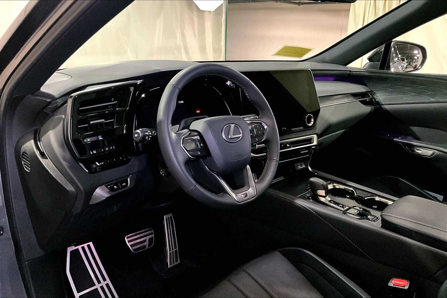 Certified 2023 Lexus RX 500h F Sport w/ Accessory Package (2T) AWD/4WD image 33