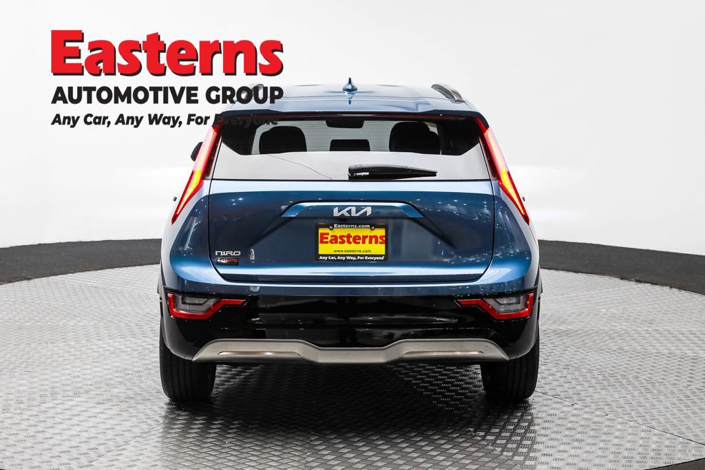 Used 2023 Kia Niro Wave w/ Wave Preserve Package image 6