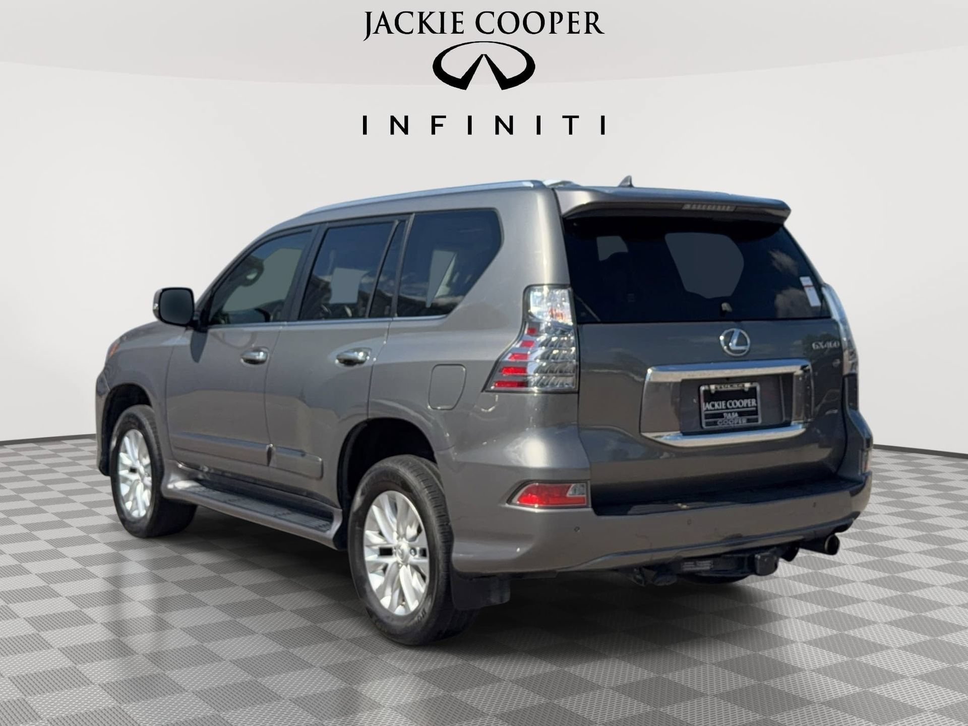 Used 2014 Lexus GX 460 w/ Premium Package AWD/4WD image 7