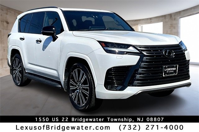 Used 2023 Lexus LX 600 4WD w/ Luxury Package