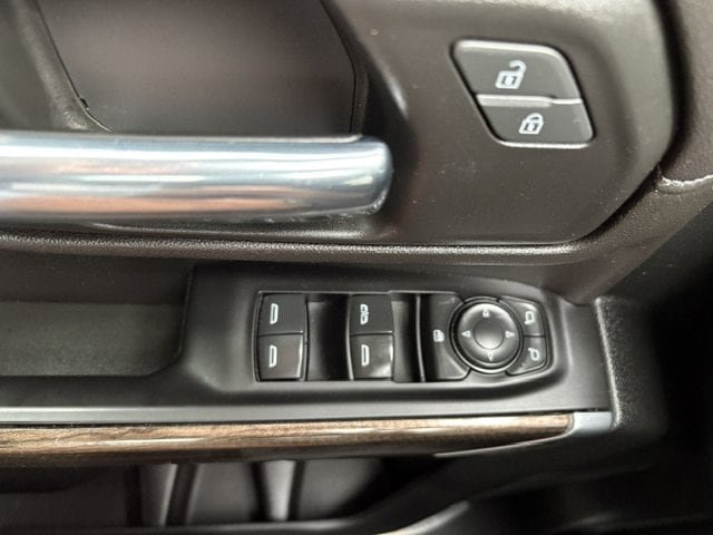 Used 2022 Chevrolet Silverado 2500 LT AWD/4WD image 20